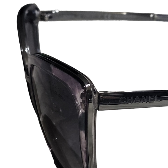 Chanel polarized sun glasses - Picture 11 of 16